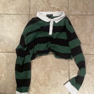 Black and green collared long sleeves shirt